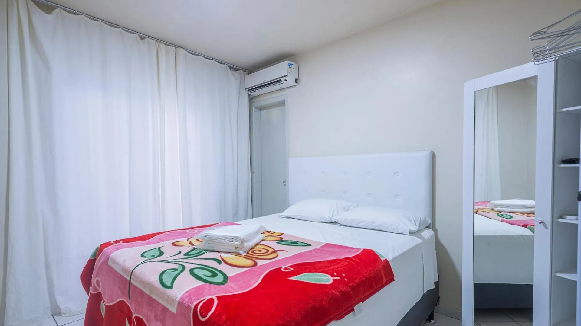 Apartamento 101 2 Quartos Balneário Camboriú 0*,